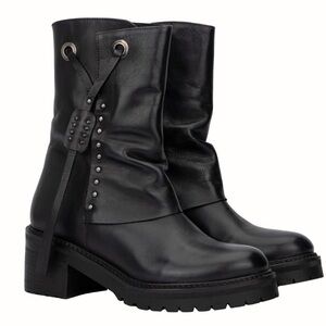 Vintage Foundry Madeline Tassel Black Studded Leather Boots size 6